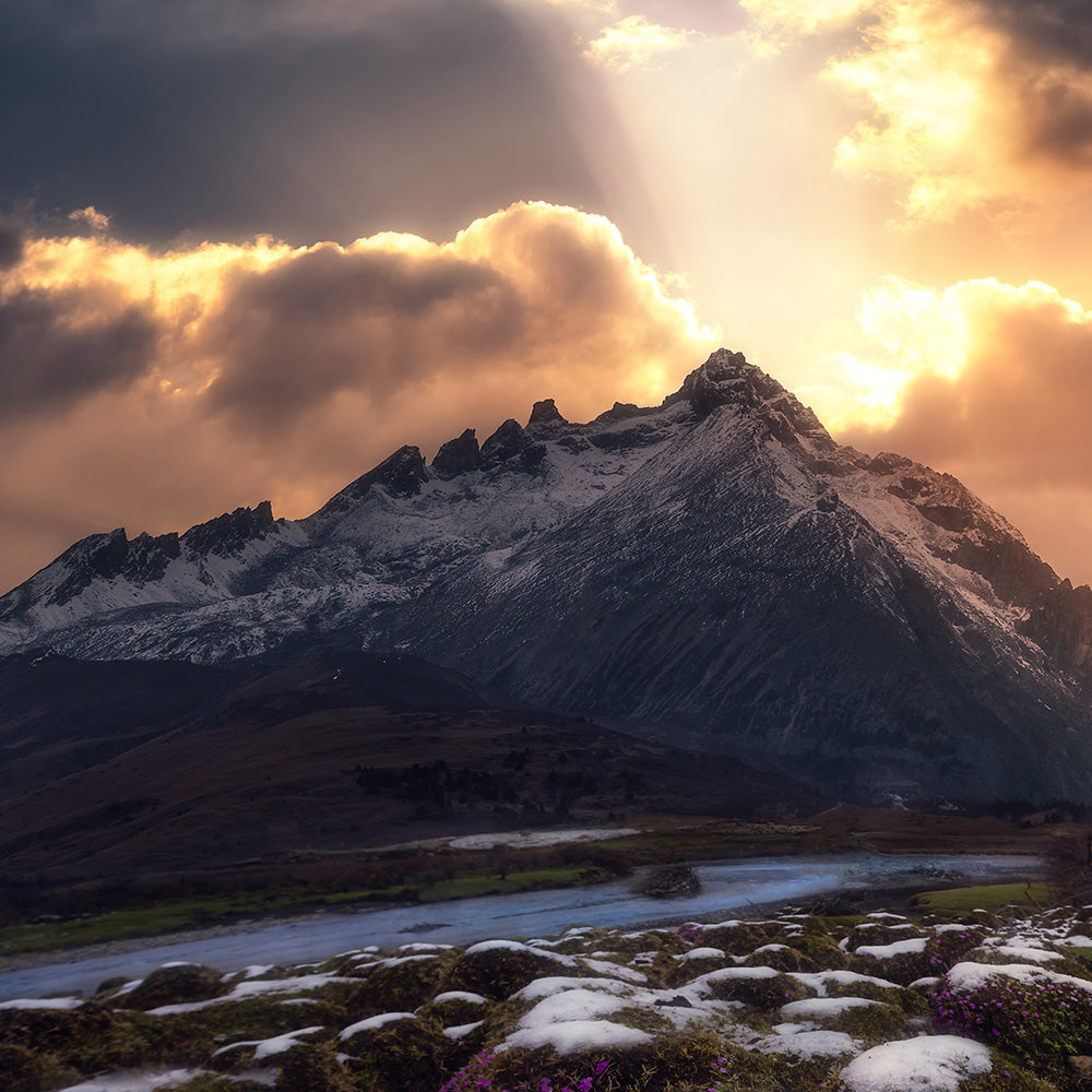 Looking Up at the Snow-capped Mountains-Wuchao Du