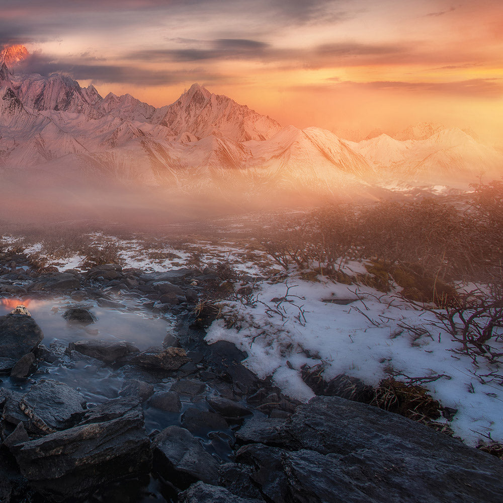 Mountains in the Clouds-Wuchao Du